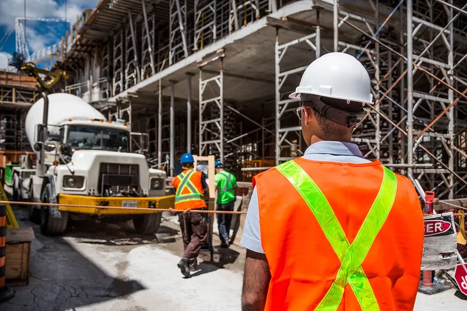 Why Choose a Career in Concrete Construction Management?