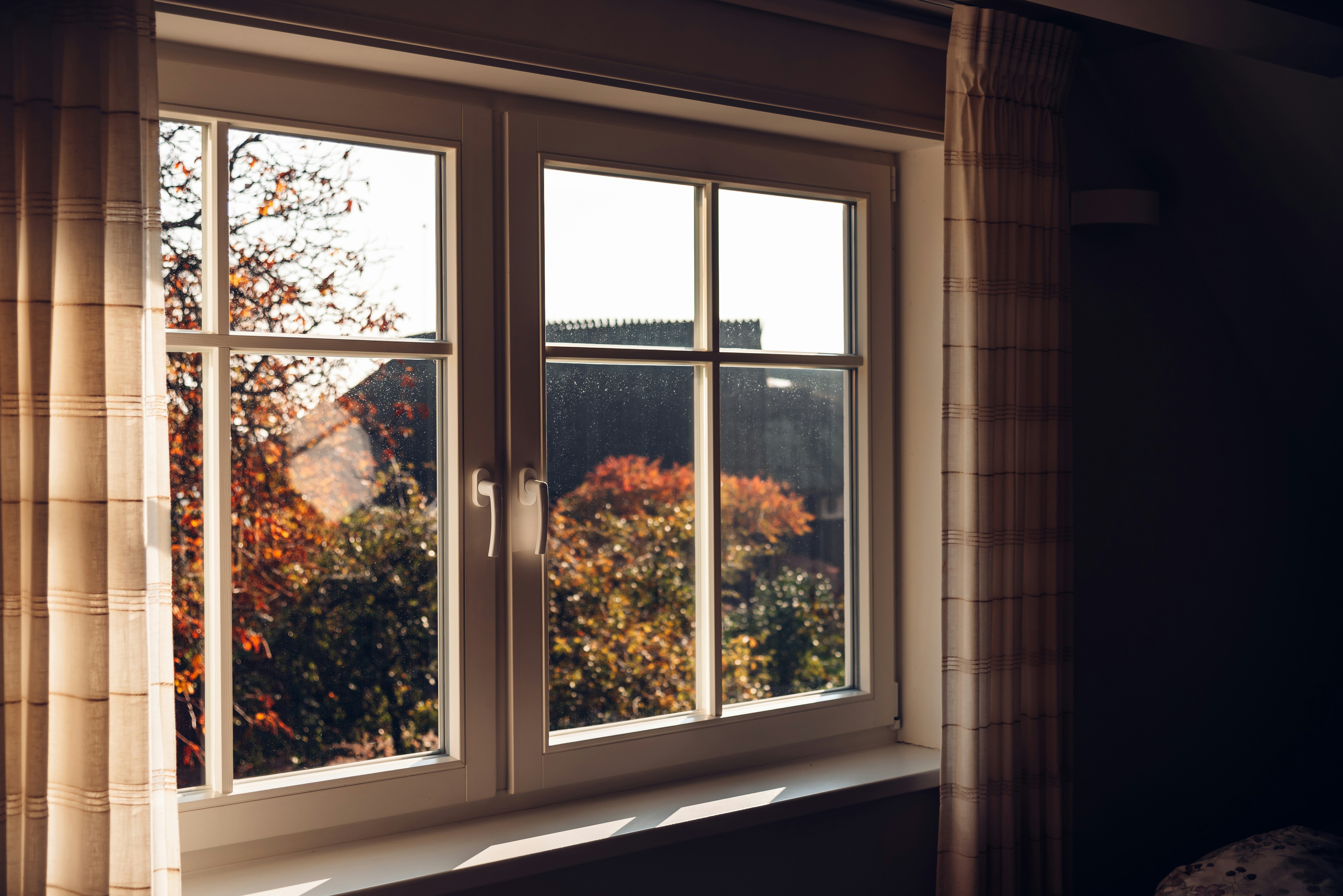 Flat Pack Houses | Double Glazed Windows in Gloucester: What Homeowners Should Know Double Glazed Windows in Gloucester: What Homeowners Should Know